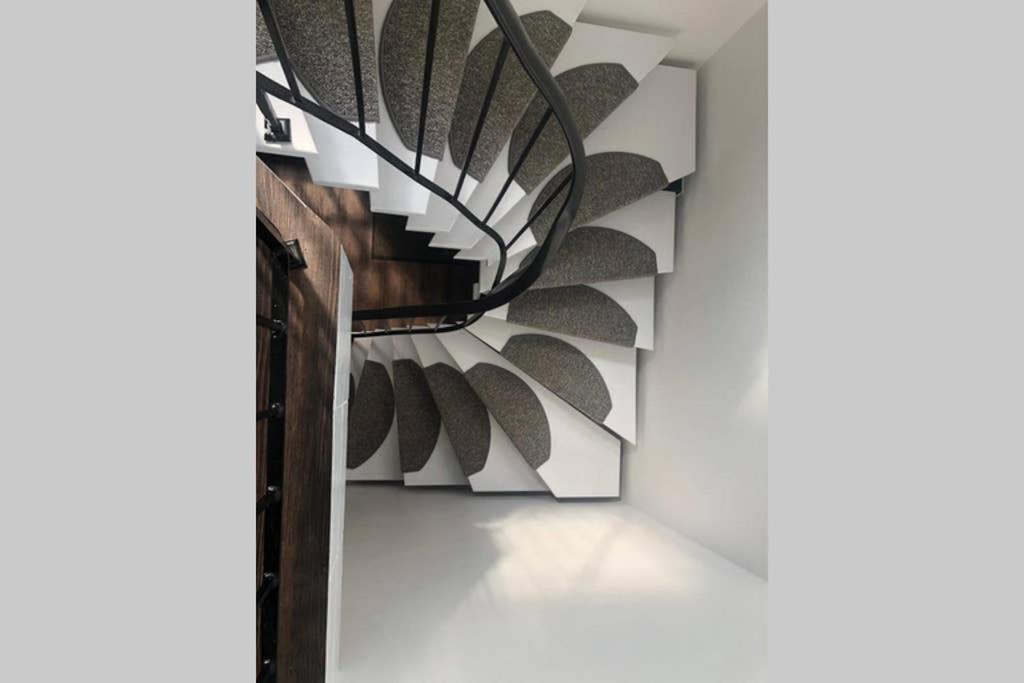 Ferienwohnung Haus Ruhrgebiet มึลไฮม์ อันแดร์ รัวร์ ภายนอก รูปภาพ