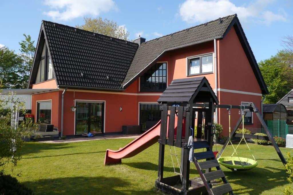 Ferienwohnung Haus Ruhrgebiet มึลไฮม์ อันแดร์ รัวร์ ภายนอก รูปภาพ